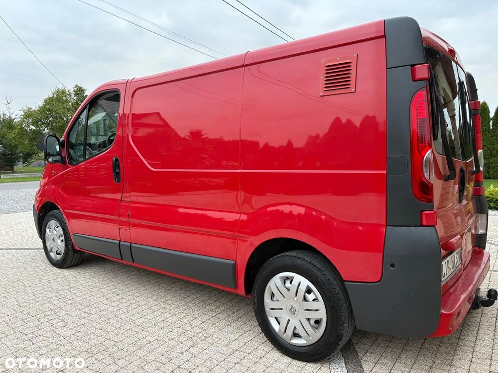 Opel Vivaro - 11