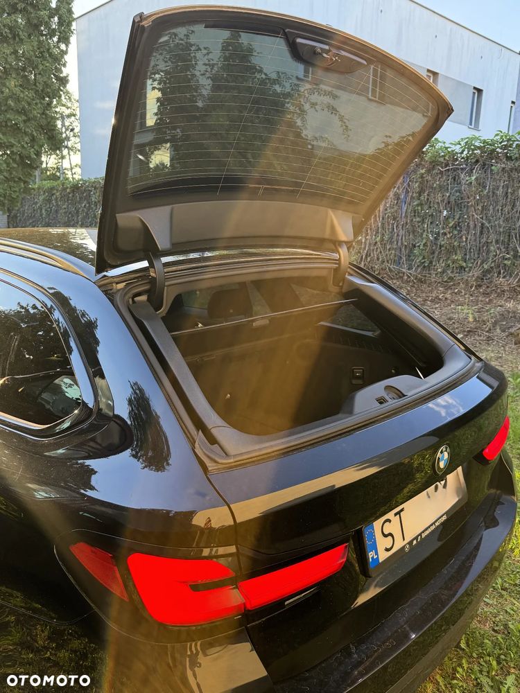BMW Seria 5 520d M Sport - 21