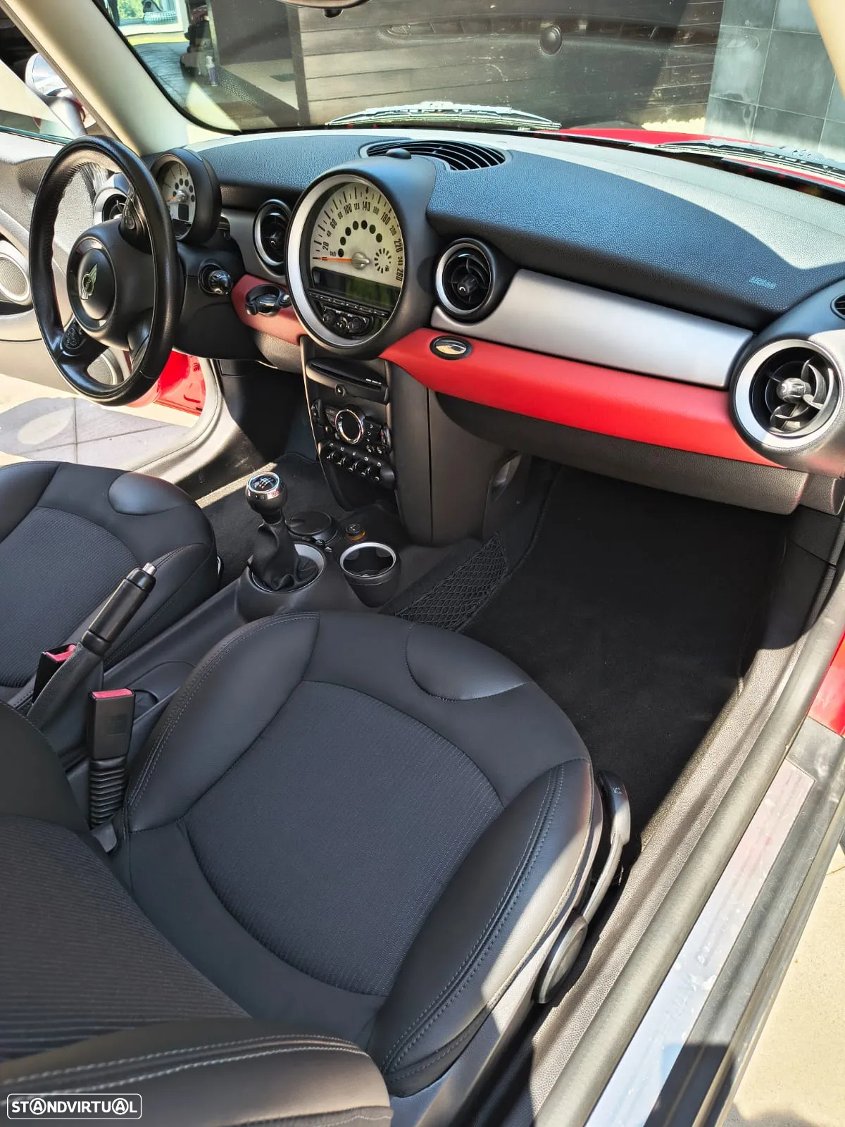MINI 3 Portas One D - 17