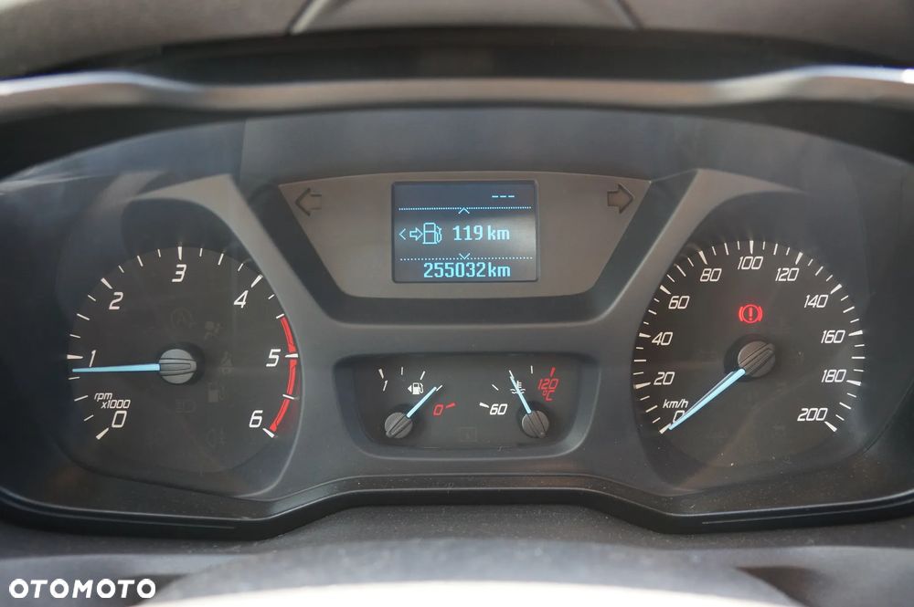 Ford Transit - 15