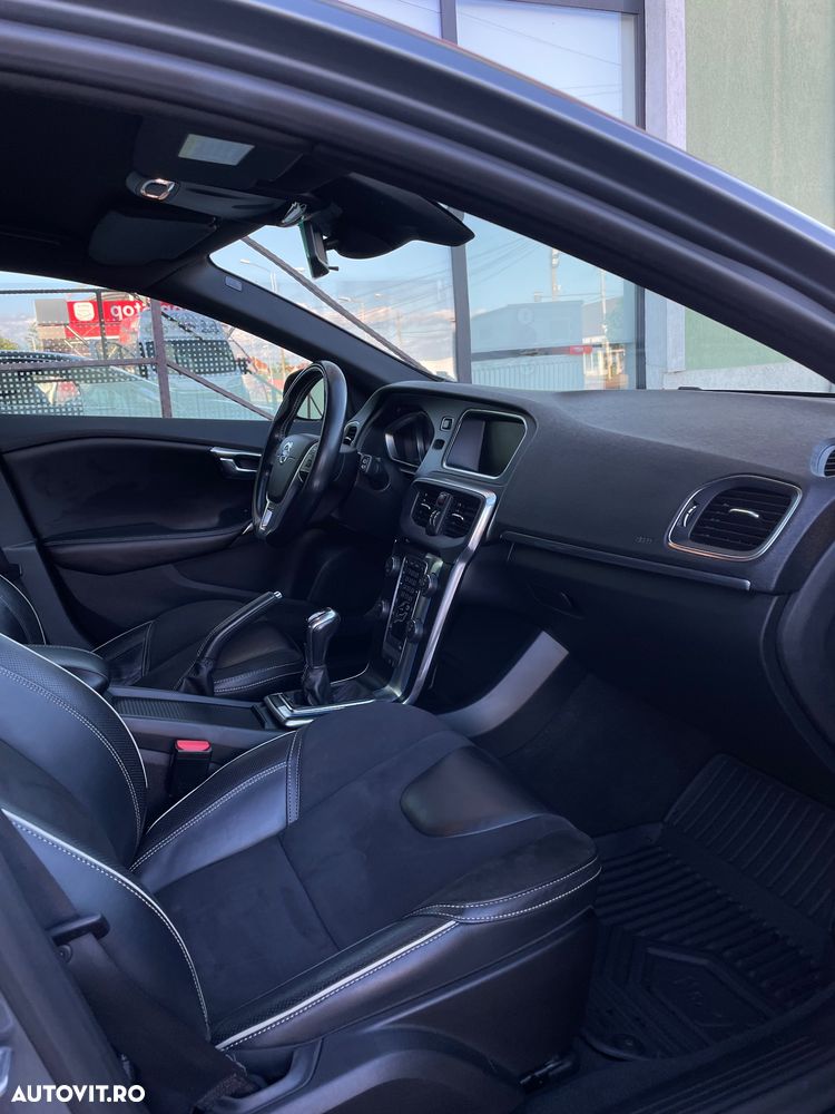 Volvo V40 D4 VEA R-Design - 13