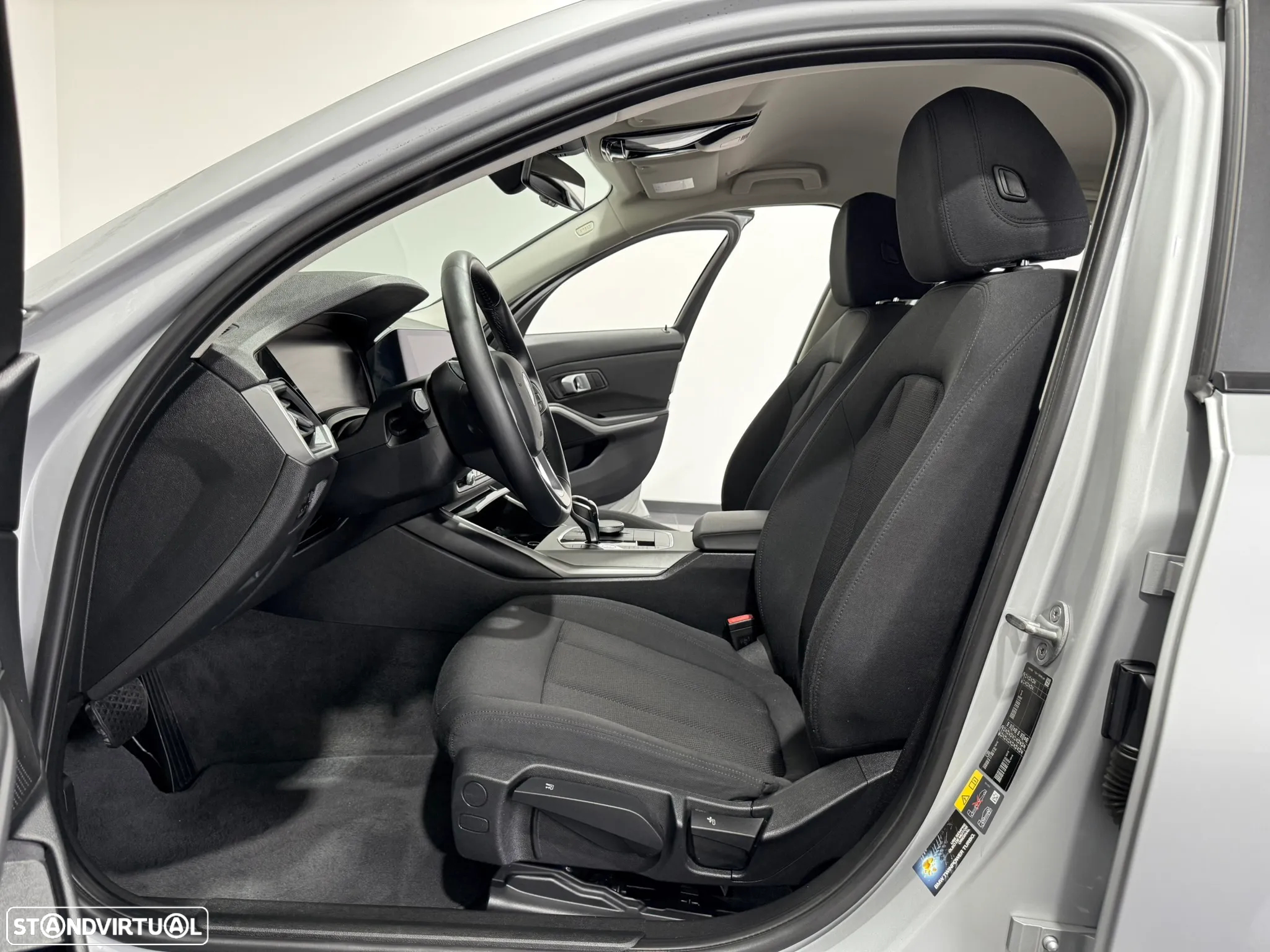 BMW 330 e Corporate Edition Auto - 34