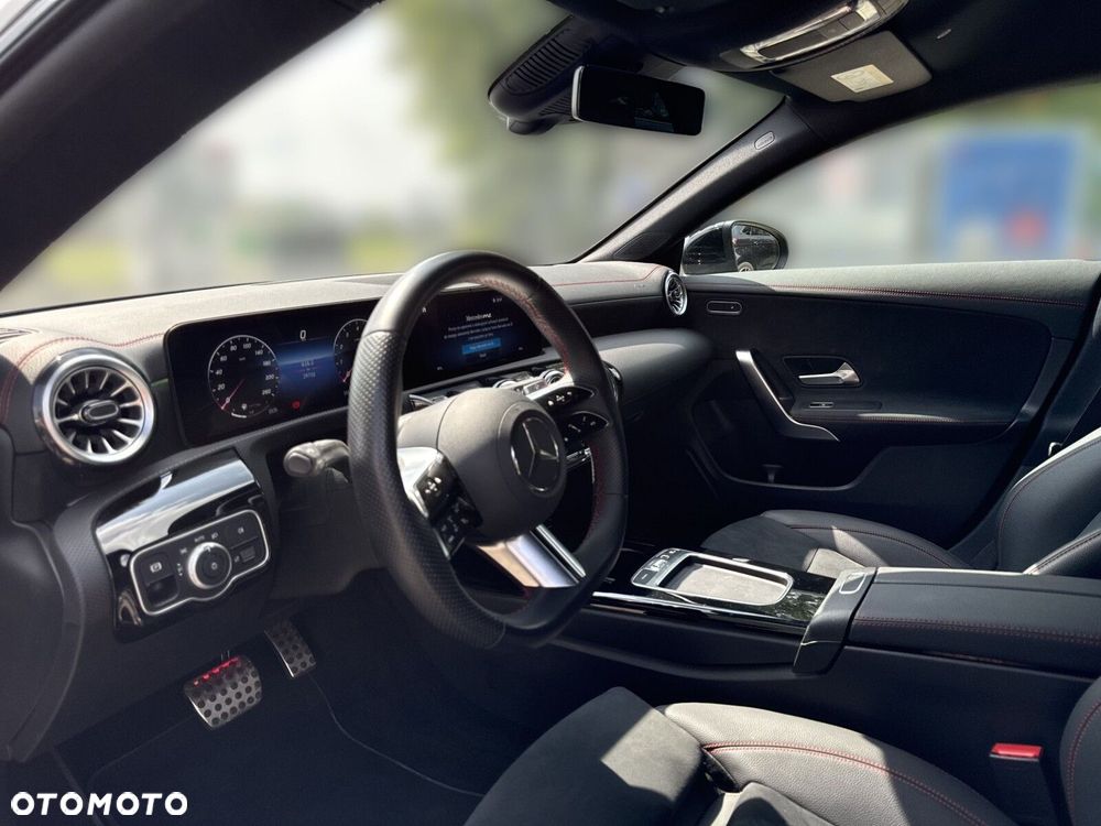 Mercedes-Benz CLA - 15