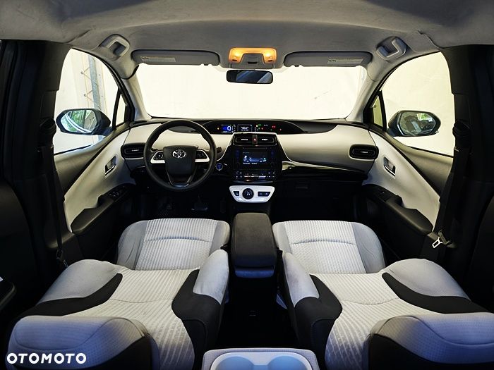Toyota Prius - 41