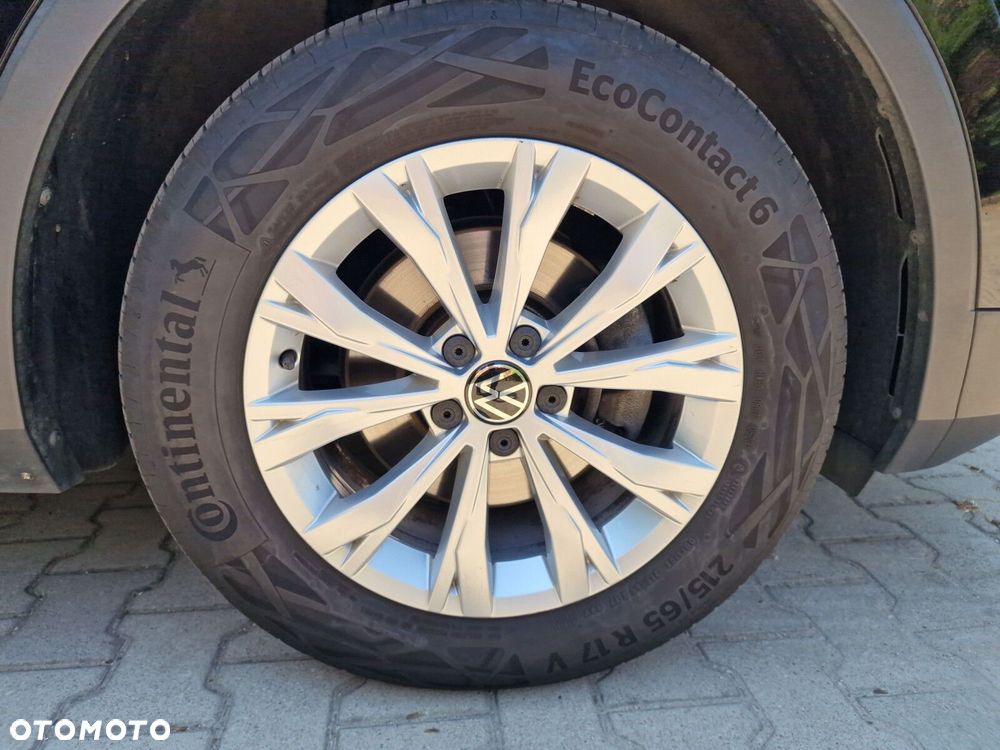 Volkswagen Tiguan - 23