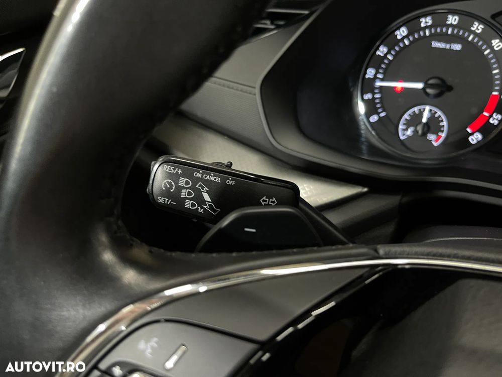 Skoda Octavia 2.0 TDI DSG Ambition - 22