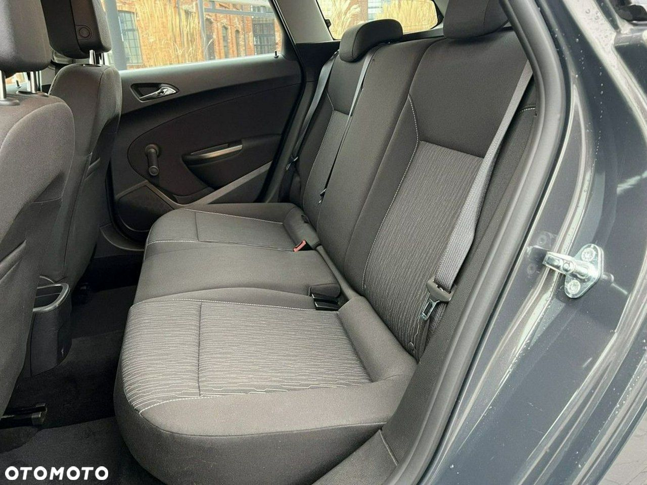 Opel Astra - 10