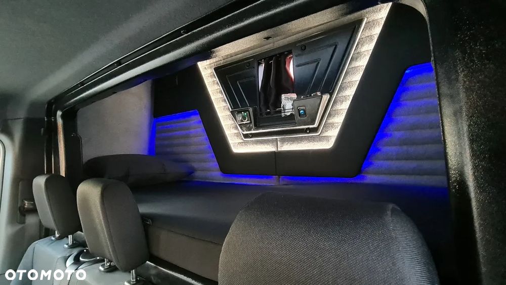 Mercedes-Benz NPS Sprinter 319 - 11