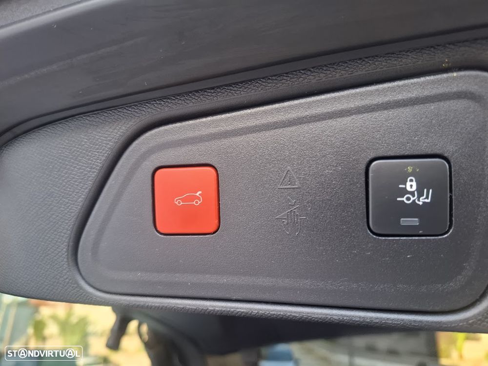 Peugeot 3008 1.6 Hybrid4 GT Pack e-EAT8 - 46