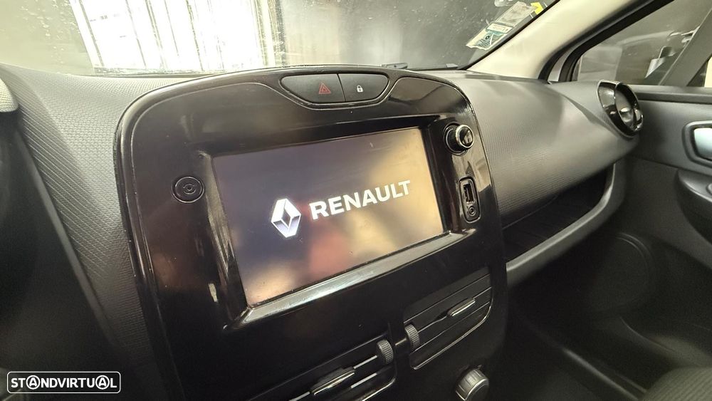 Renault Clio Energy dCi 90 Start & Stop LIMITED - 14