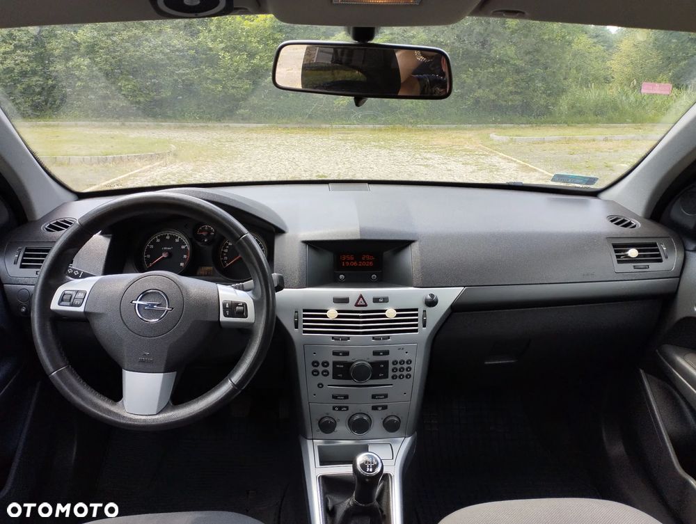 Opel Astra 1.4 Essentia - 5