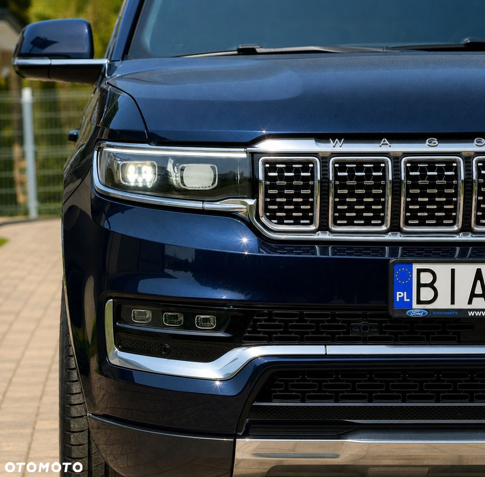 Jeep Grand Wagoneer - 2