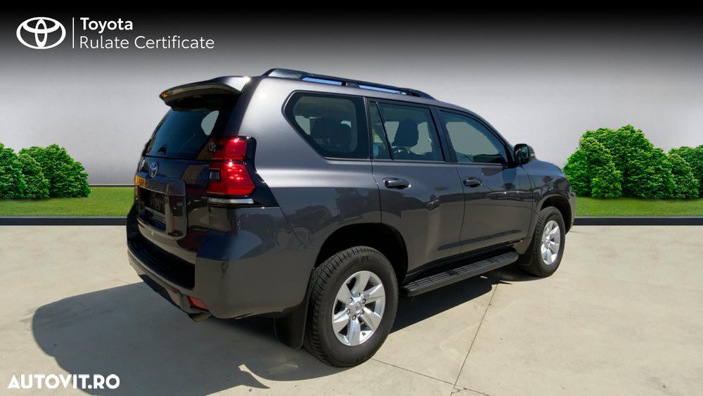 Toyota Land Cruiser - 8