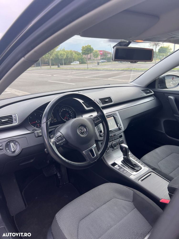 Volkswagen Passat - 5
