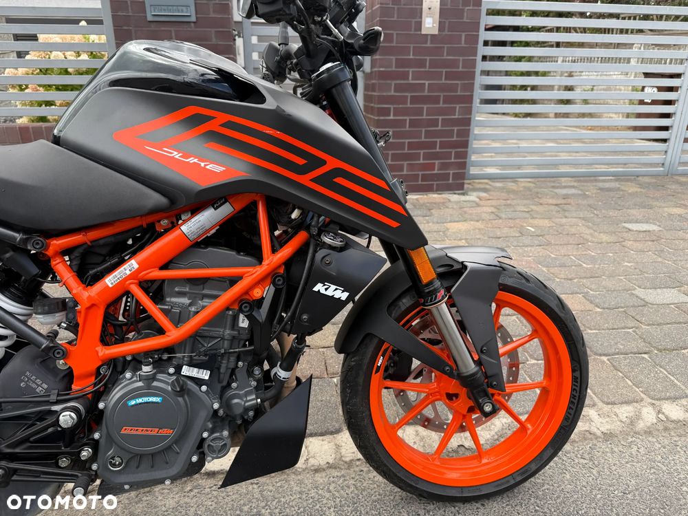 KTM Duke 125 - 21