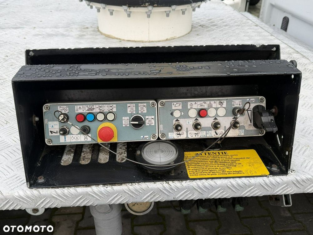 Mercedes-Benz Sprinter - 10