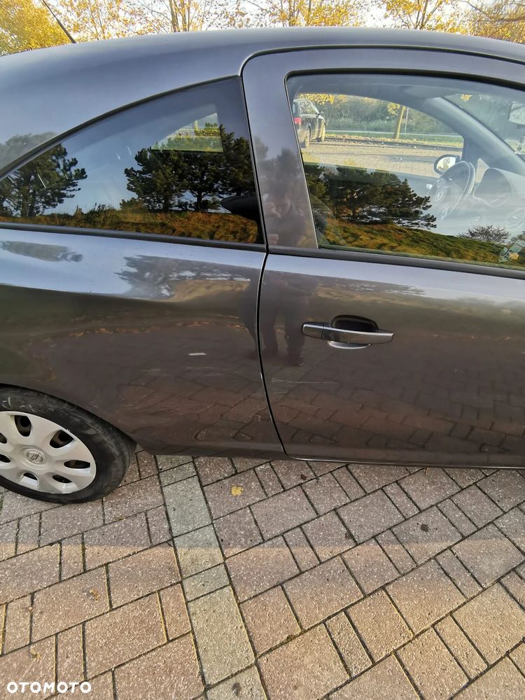 Opel Corsa - 12