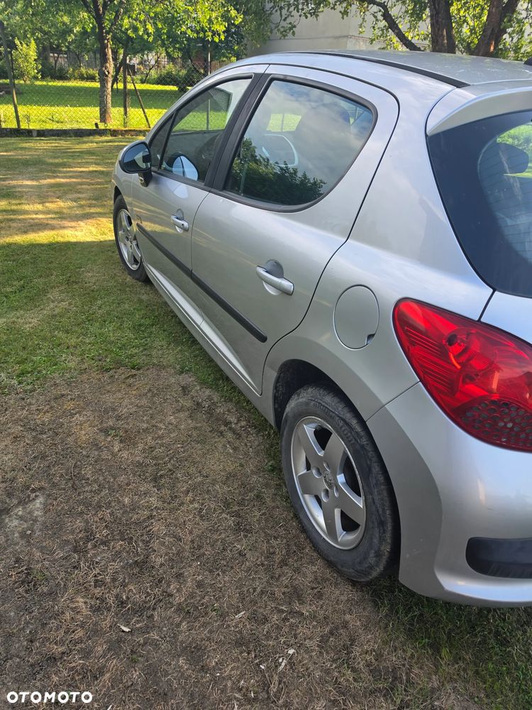 Peugeot 207 1.4 16V Trendy - 5