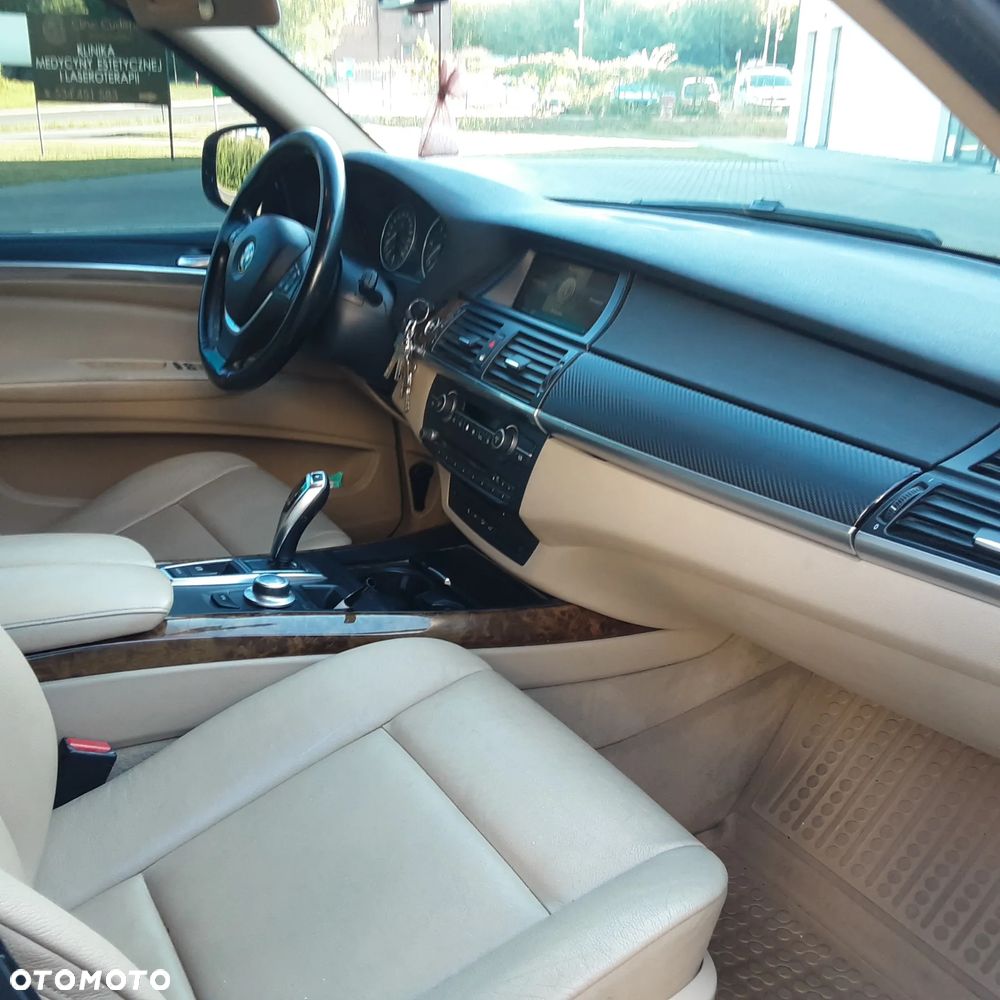 BMW X5 xDrive35d - 23
