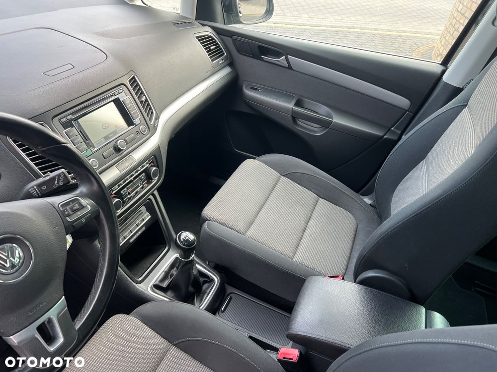 Volkswagen Sharan - 12