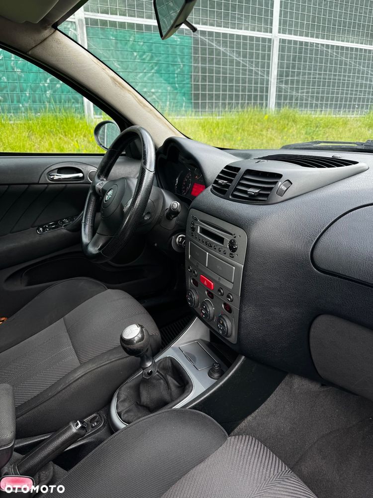 Alfa Romeo 147 1.9 JTD Progression - 8
