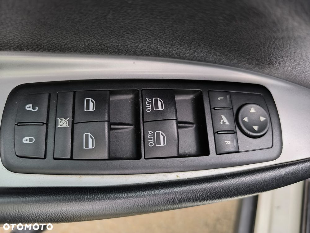 Fiat Freemont 3.6 V6 Lounge - 19