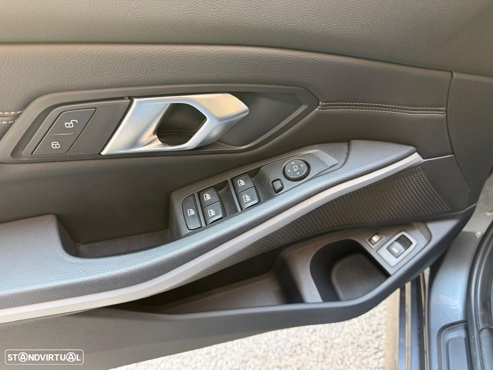 BMW 320 e Line Luxury Auto - 19