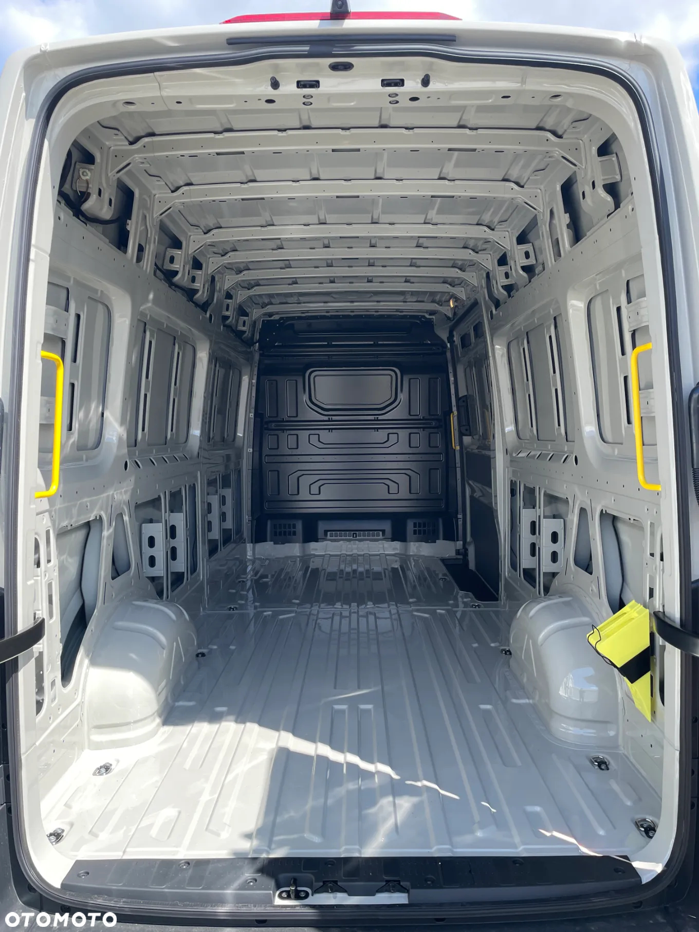 Volkswagen Crafter - 10