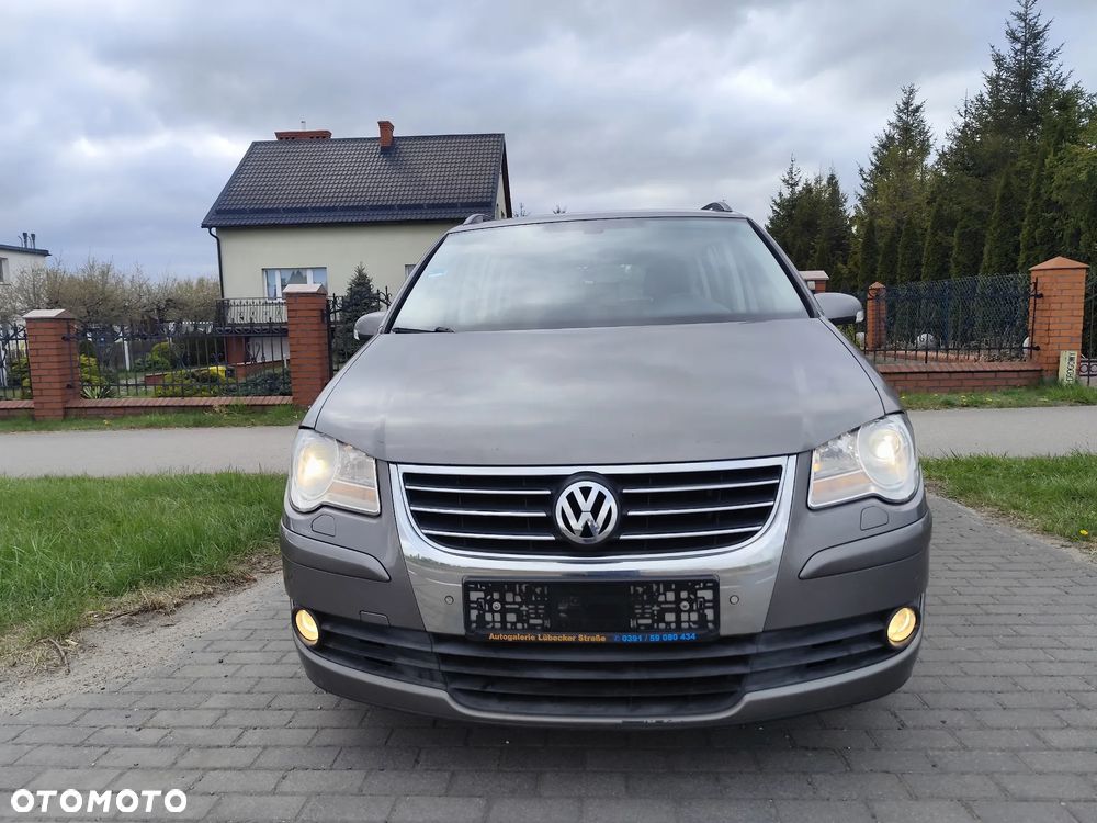 Volkswagen Touran 1.9 TDI Highline - 2
