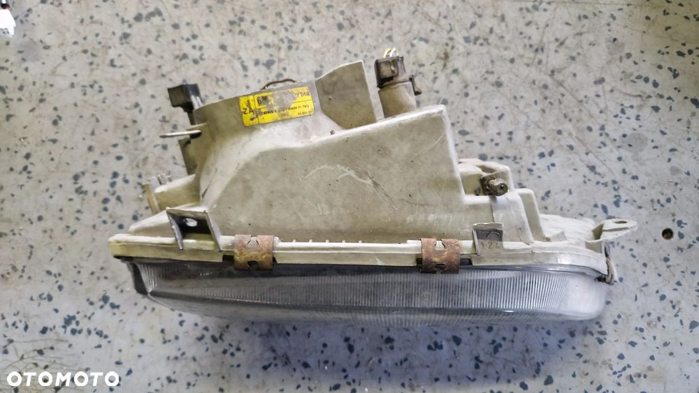 OPEL OMEGA A LAMPA PRZÓD PRAWA - 2