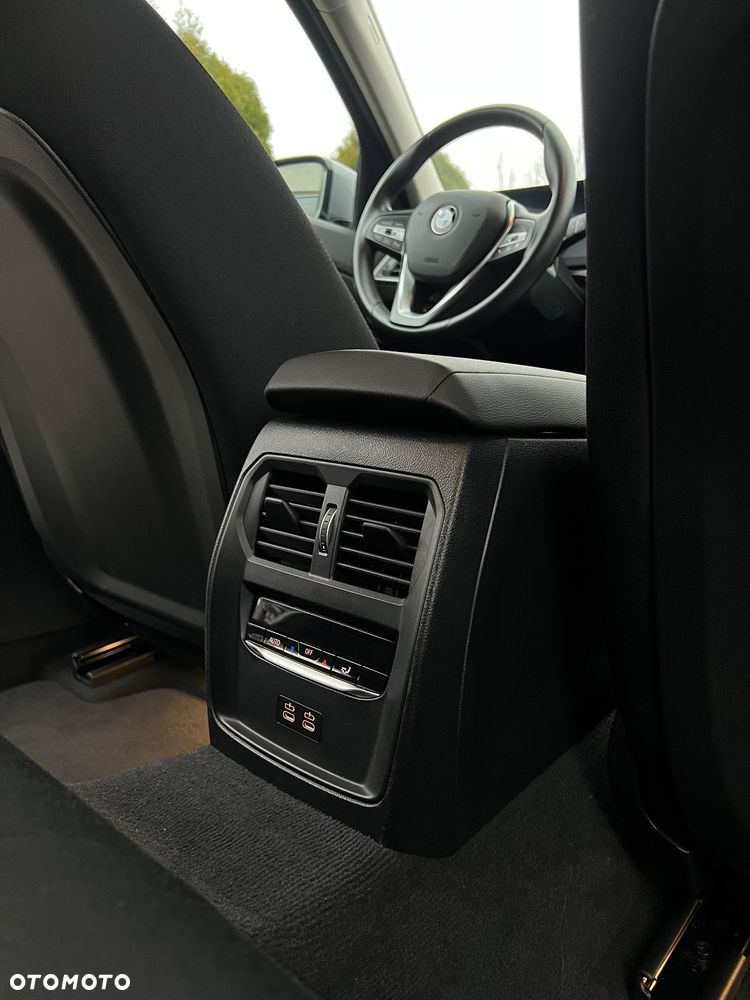 BMW Seria 3 318i - 36