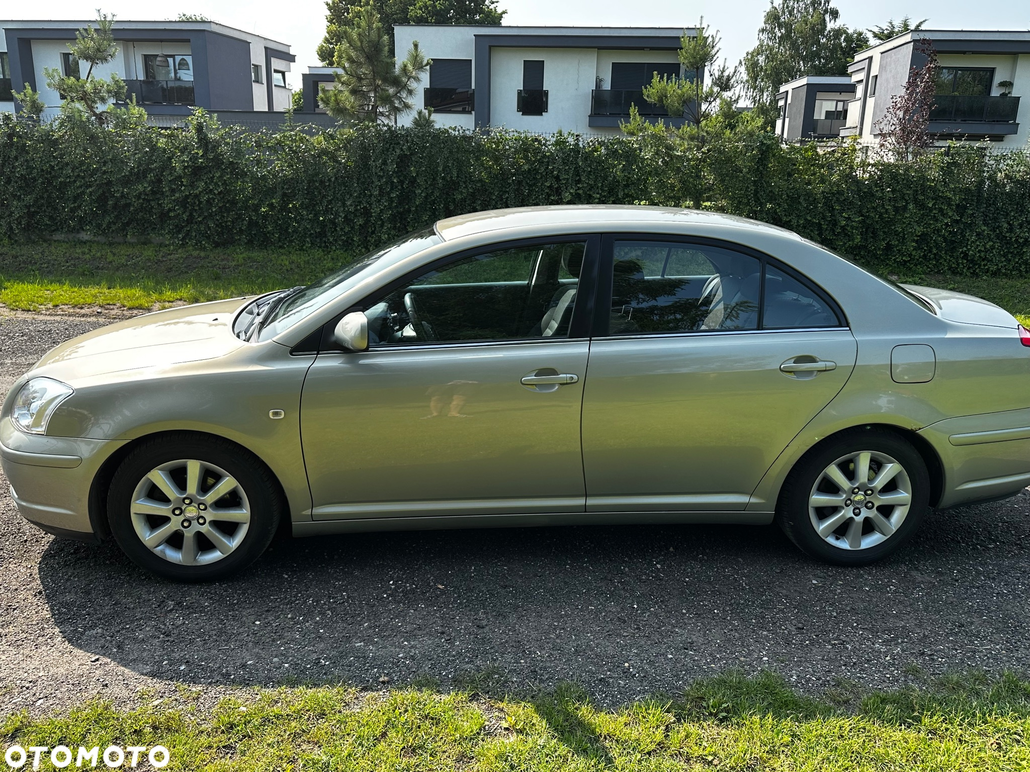 Toyota Avensis 1.8 VVT-i Sol - 3