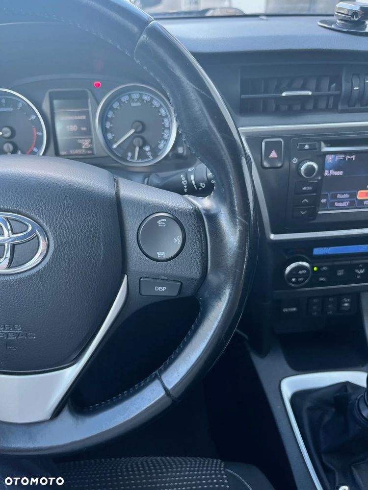 Toyota Auris - 13