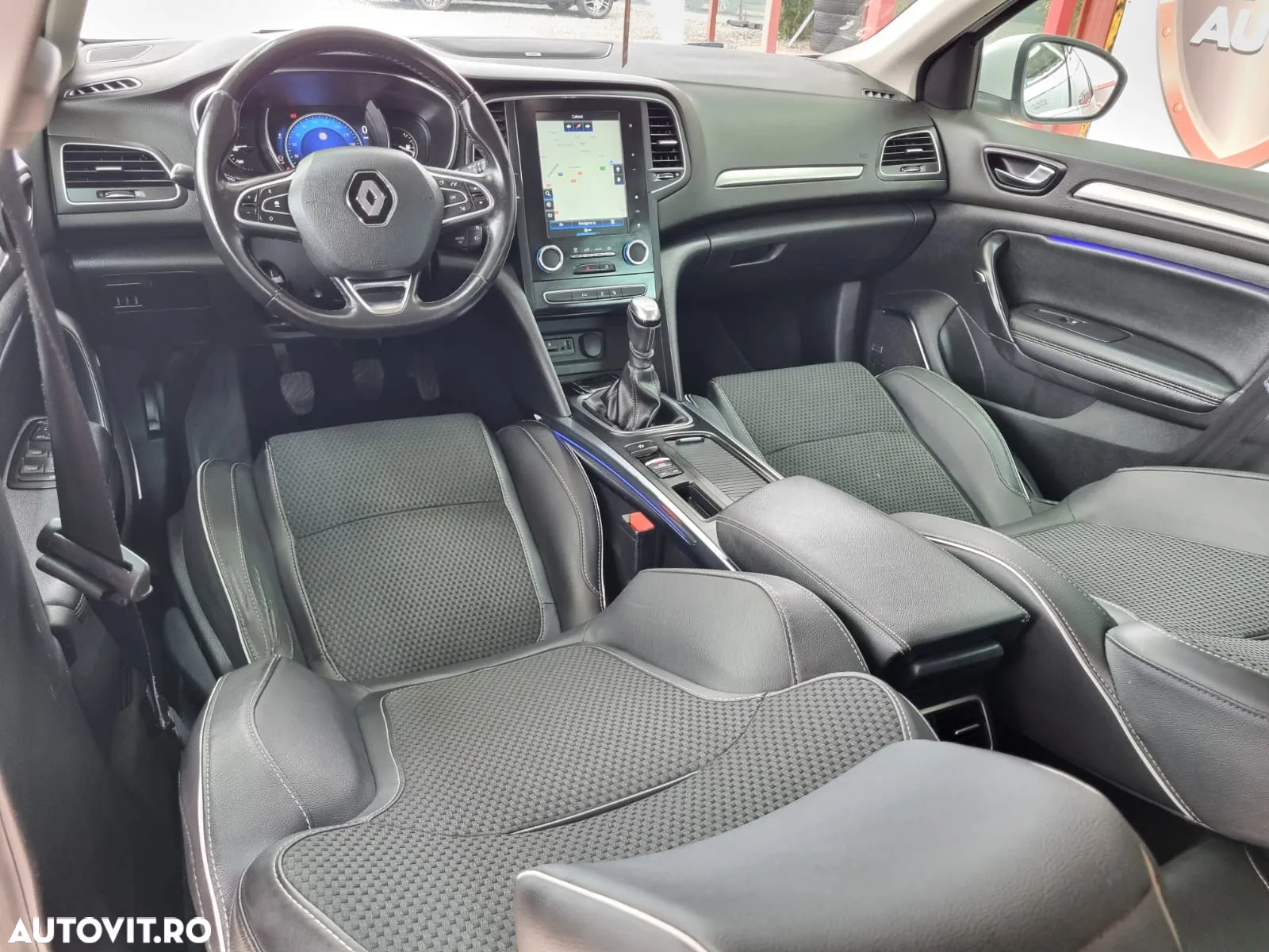 Renault Megane ENERGY dCi 130 BOSE EDITION - 17