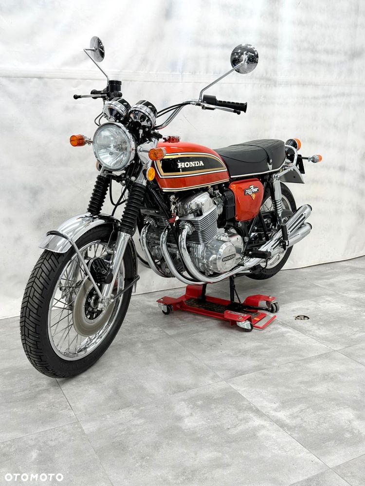 Honda CB - 1