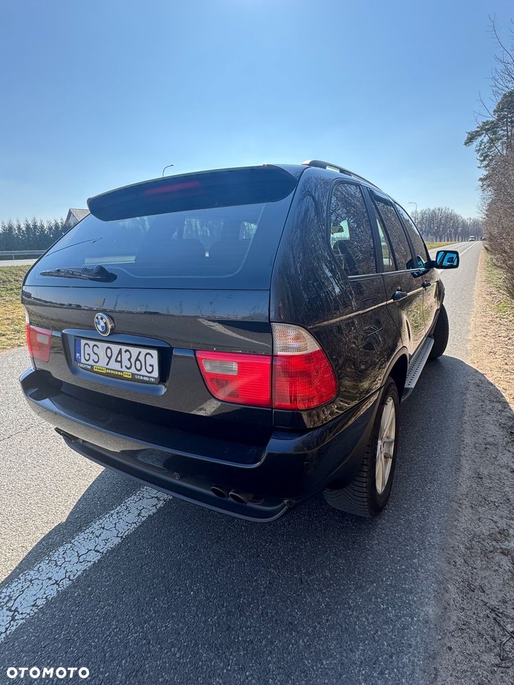 BMW X5 4.4i - 4