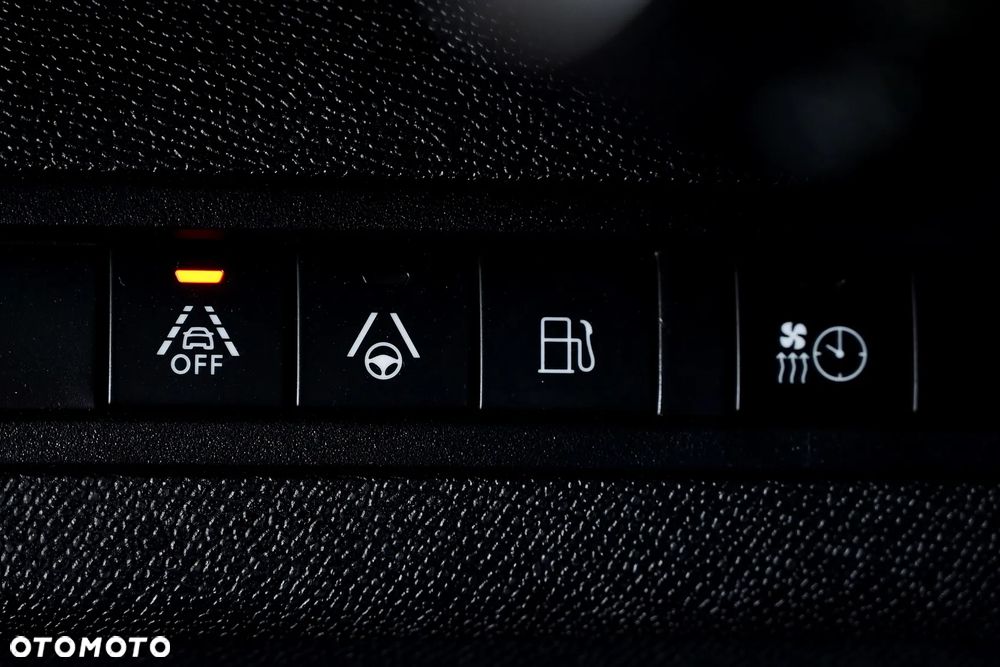 Peugeot 3008 1.6 PureTech Hybrid4 PHEV GT S&S EAT8 - 32