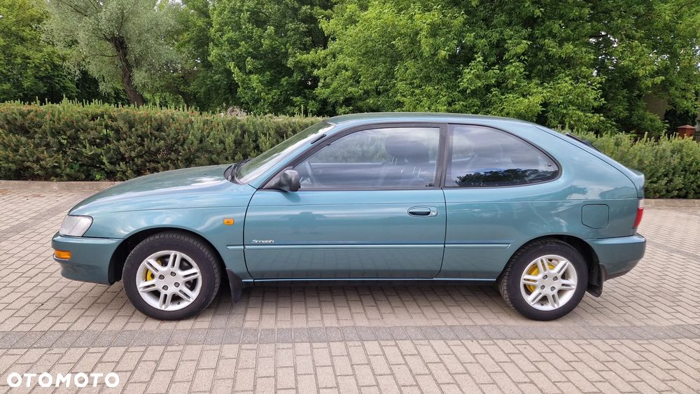 Toyota Corolla - 2
