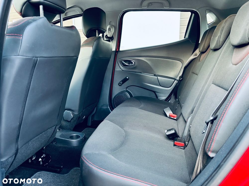 Renault Clio - 17