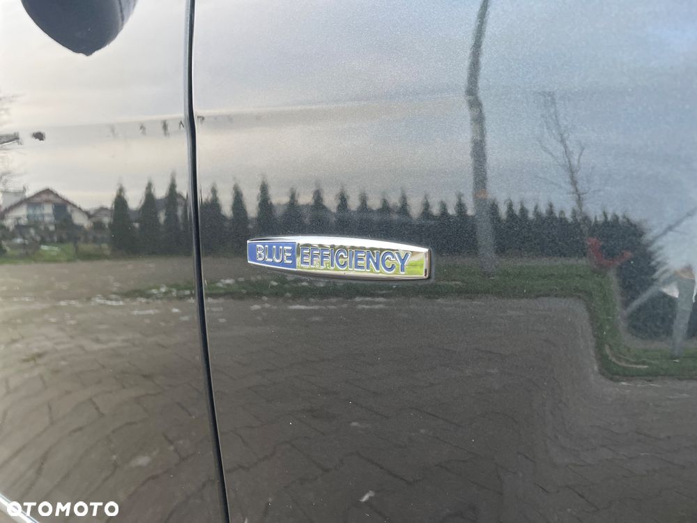 Mercedes-Benz Klasa C 180 CGI Automatik BlueEFFICIENCY Avantgarde - 14