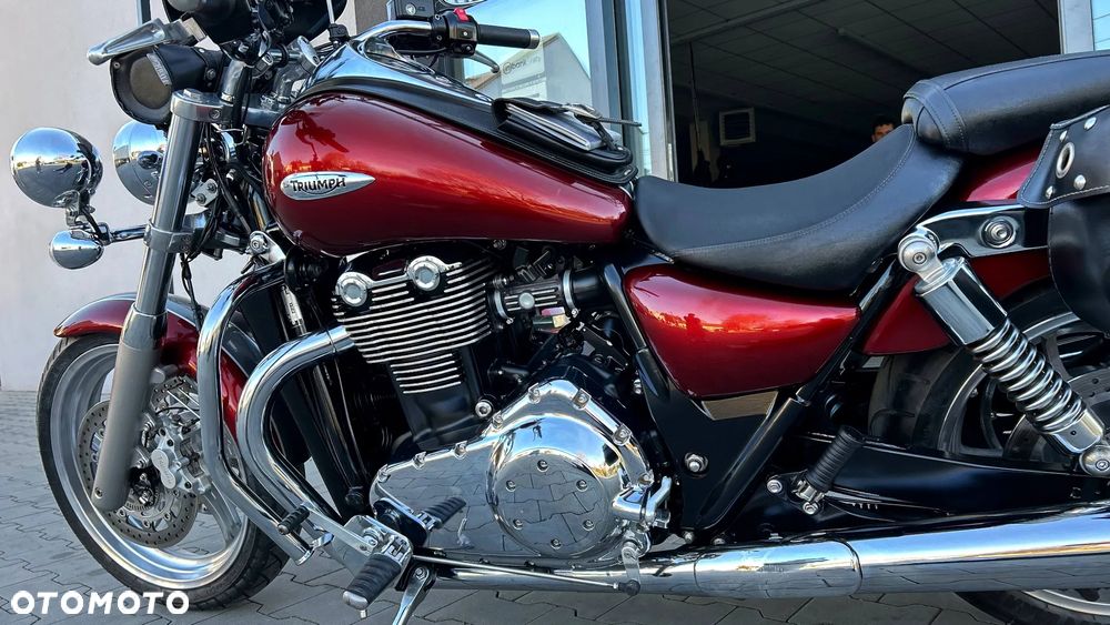 Triumph Thunderbird - 7
