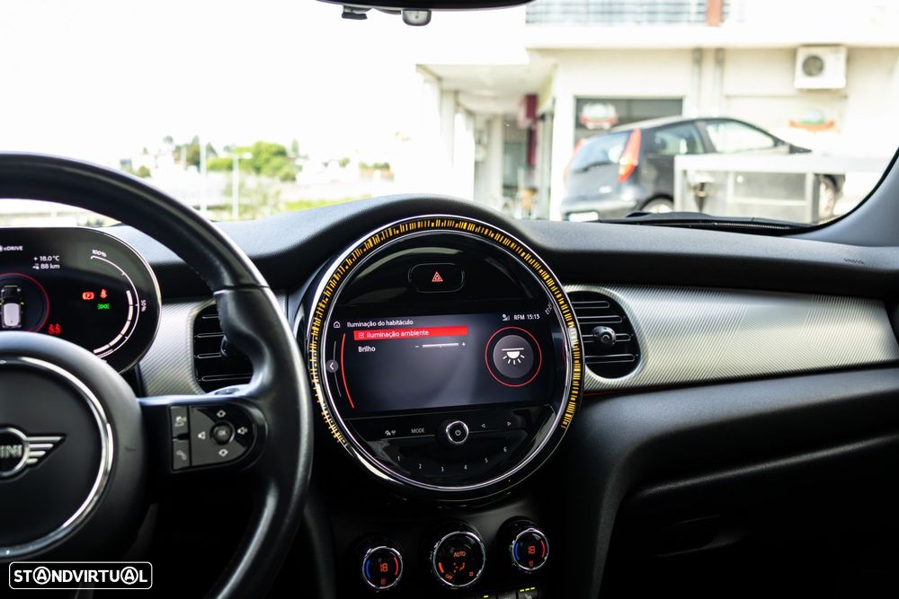 MINI 3 Portas Cooper E Classic S - 38