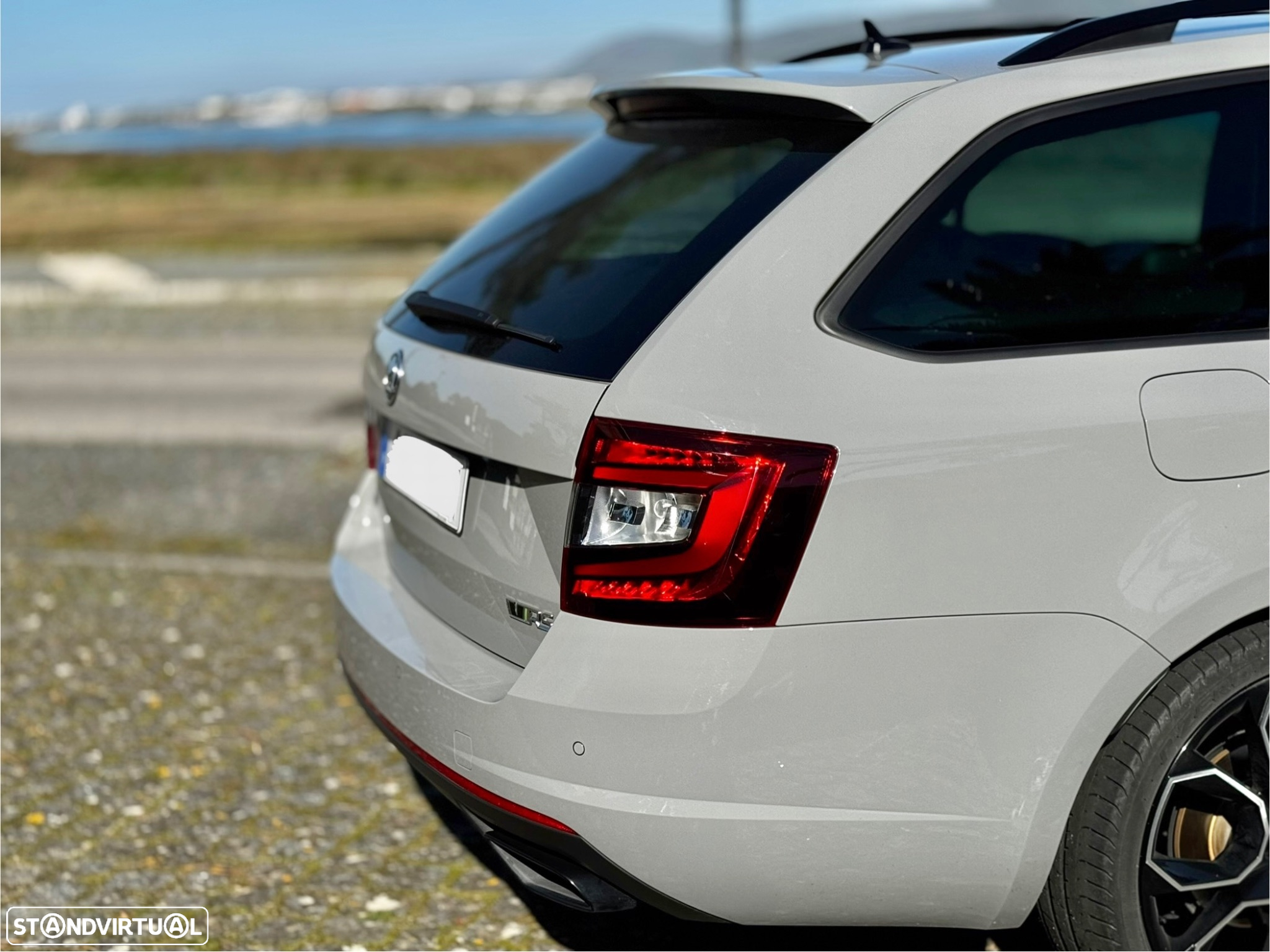 Skoda Octavia Break 2.0 TDI DSG 4x4 RS First Edition - 14