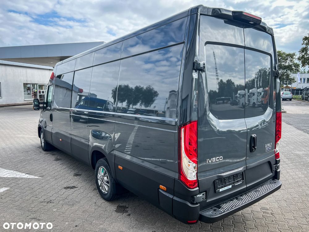 Iveco Daily 35S18HA8 V - Brygadówka CARPOL 7 miejsc - GSC GORZÓW - 8