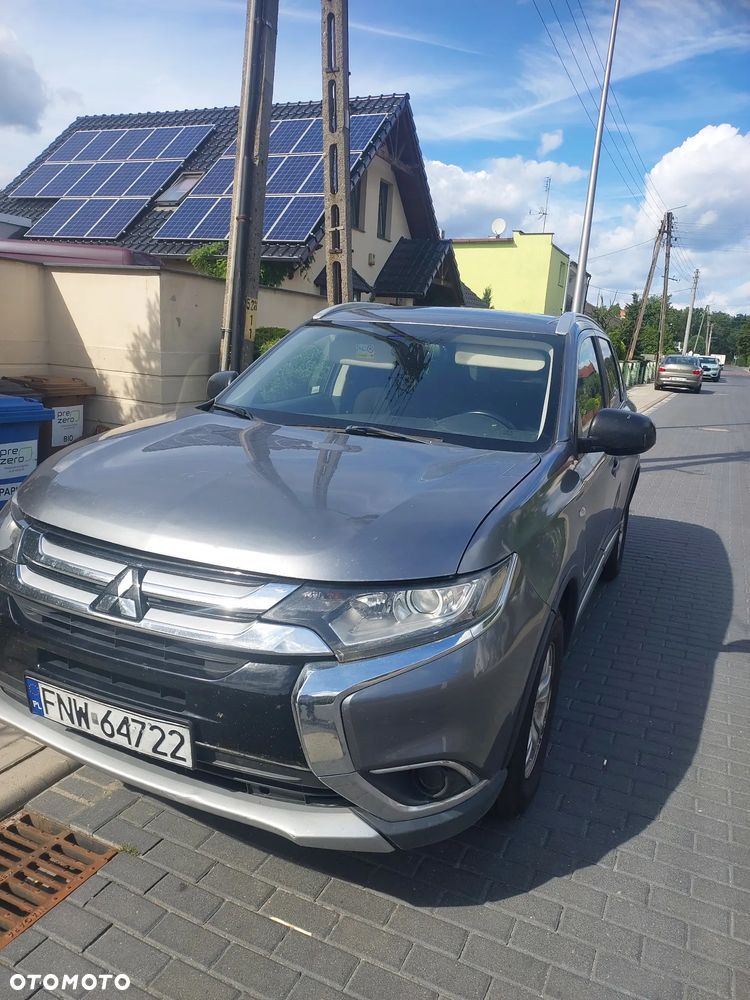 Mitsubishi Outlander 2.0 City Style 2WD - 2
