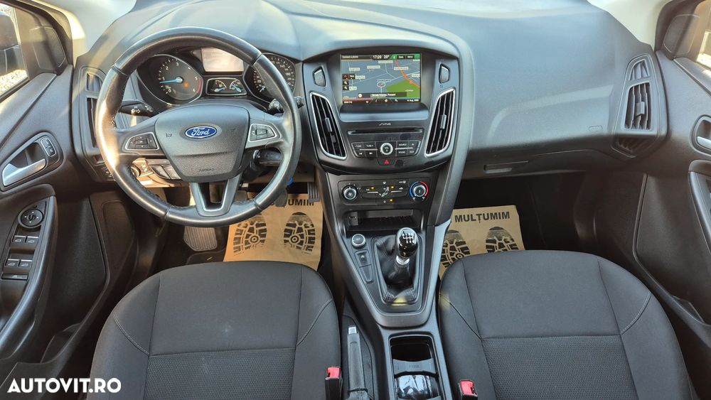 Ford Focus 1.5 TDCi DPF Start-Stopp-System Business - 5