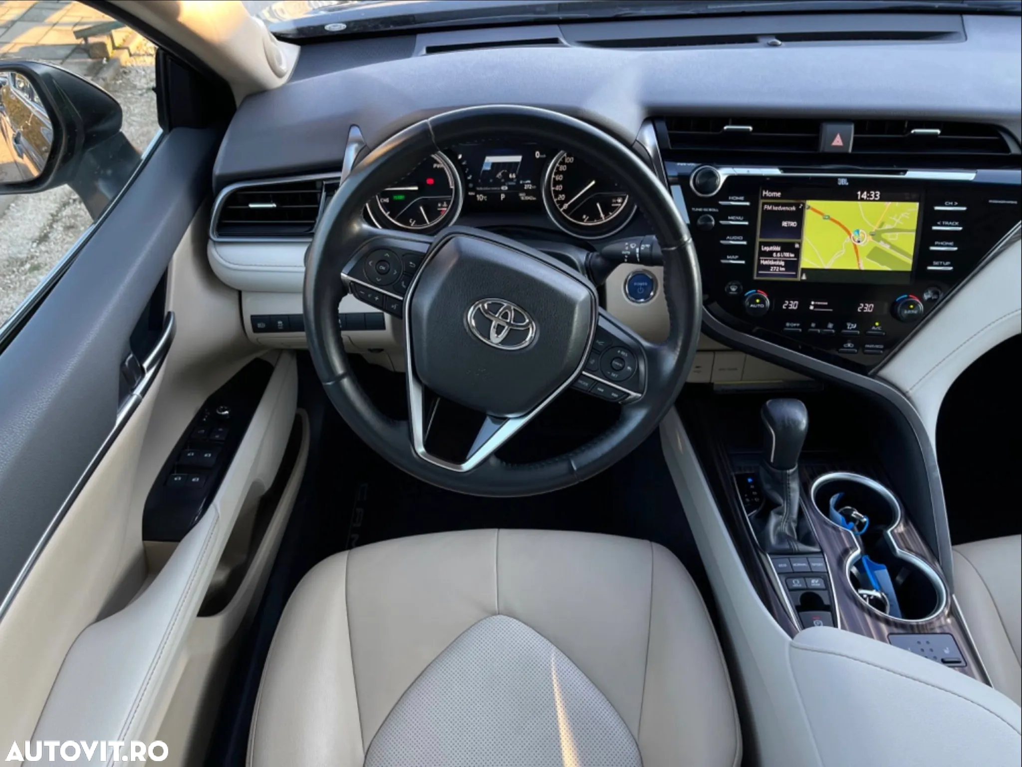 Toyota Camry Executive - 7