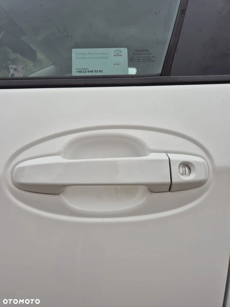 Toyota Yaris 1.5 Premium - 13