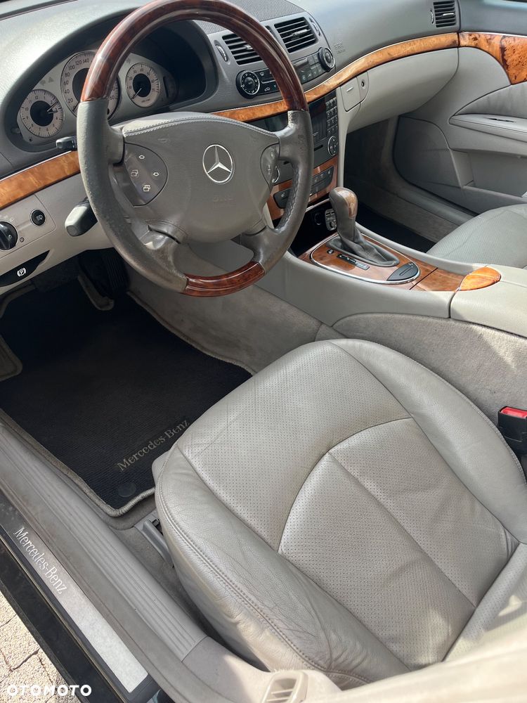 Mercedes-Benz Klasa E 280 4-Matic Avantgarde - 17