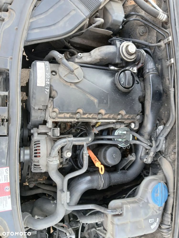 audi A4 B6 kombi silnik 1.9 TDI 130 KM AWX skrzynia napęd sanki belka wahacz wahacze zacisk zaciski - 3